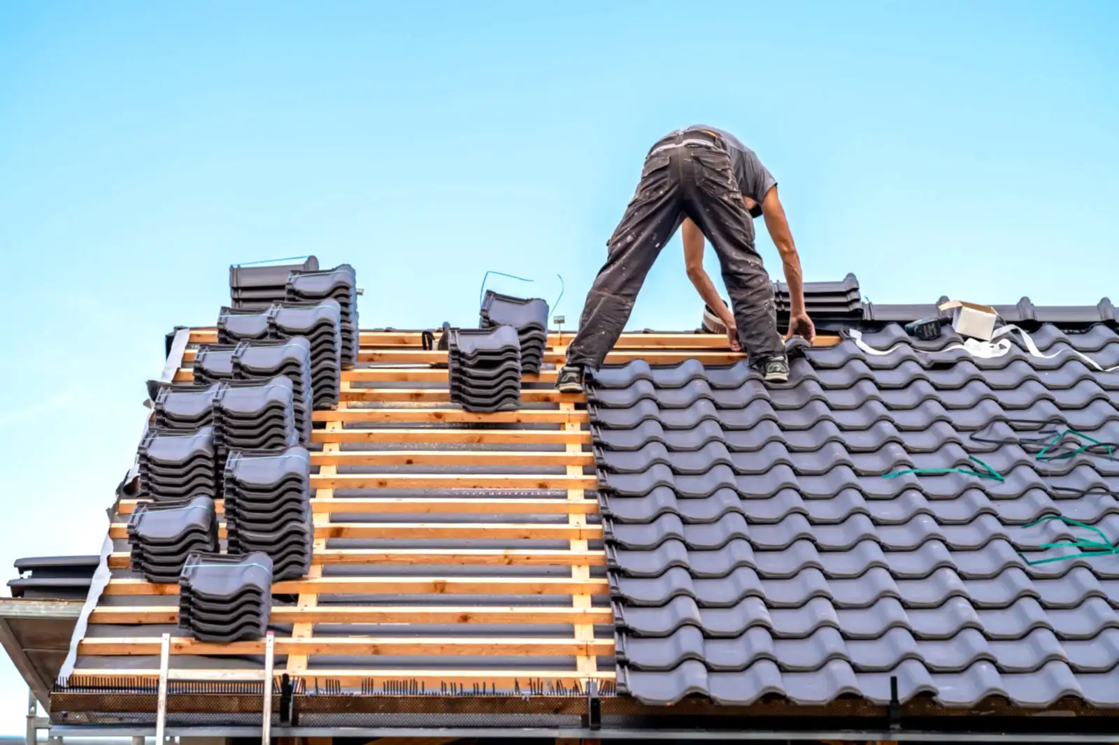 ceramic roof covering, construction of a new roof of a family house.